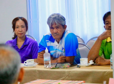 การประชุมการสร้างการรับรู้และวิธีการแก้ไขปัญหาเชิงบูรณาการแบบมีส่วนร่วมในการติดตามสถานการณ์การผลิตสินค้าเกษตรและติดตามงานตามนโยบายกระทรวงเกษตรและสหกรณ์ โดยสหกรณ์การเกษตรพรหมคีรีจำกัด ได้บรรยายสรุปผลการดำเนินงานของสหกรณ์และการเชื่อมโยงเครื่อข่ายธุรกิจระหว ... พารามิเตอร์รูปภาพ 32